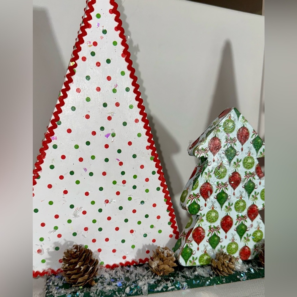 Christmas decor - Picture 2 of 3